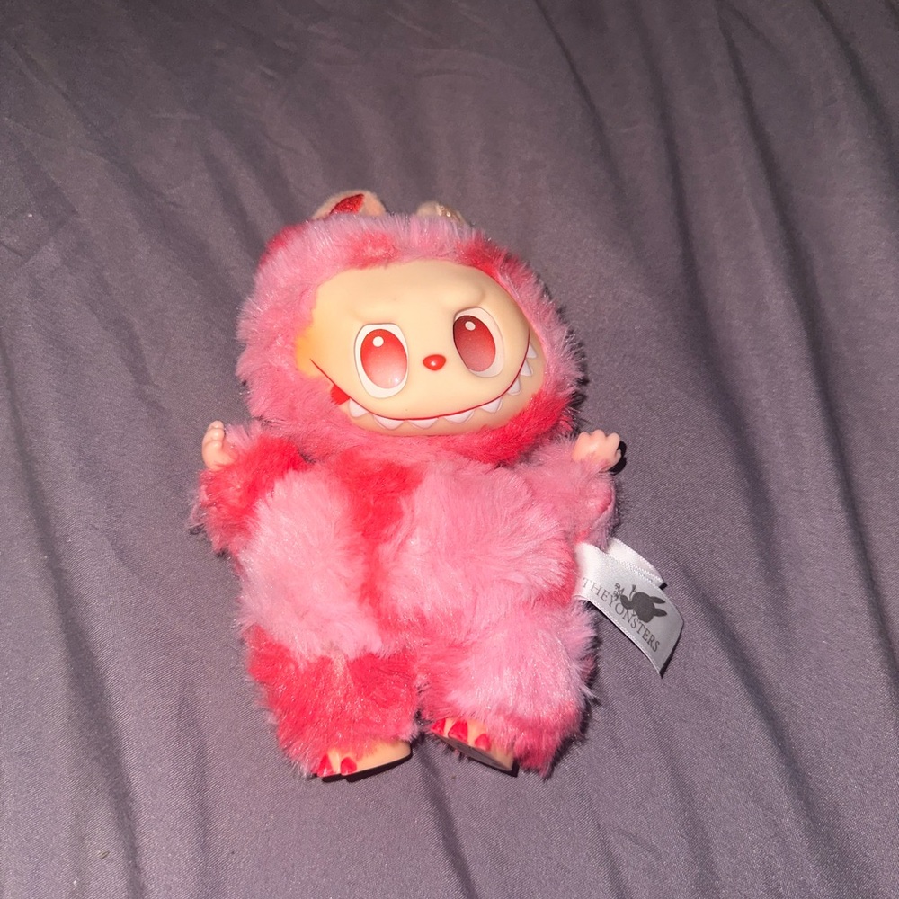 Labubu doll keychain - love
